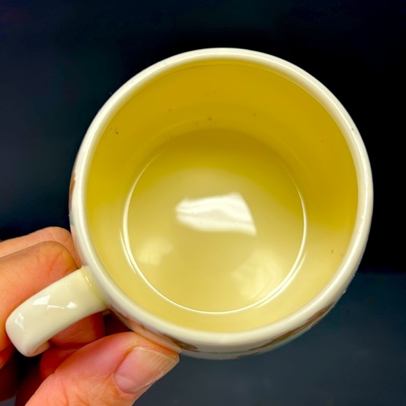 Vintage Royal Doulton “Bunnykins” fine bone china child’s mug - Picture 6 of 7